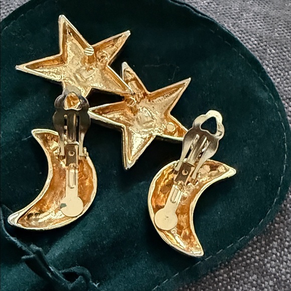 American Vintage Gold Moon and Star Earrings - Picture 4 of 6